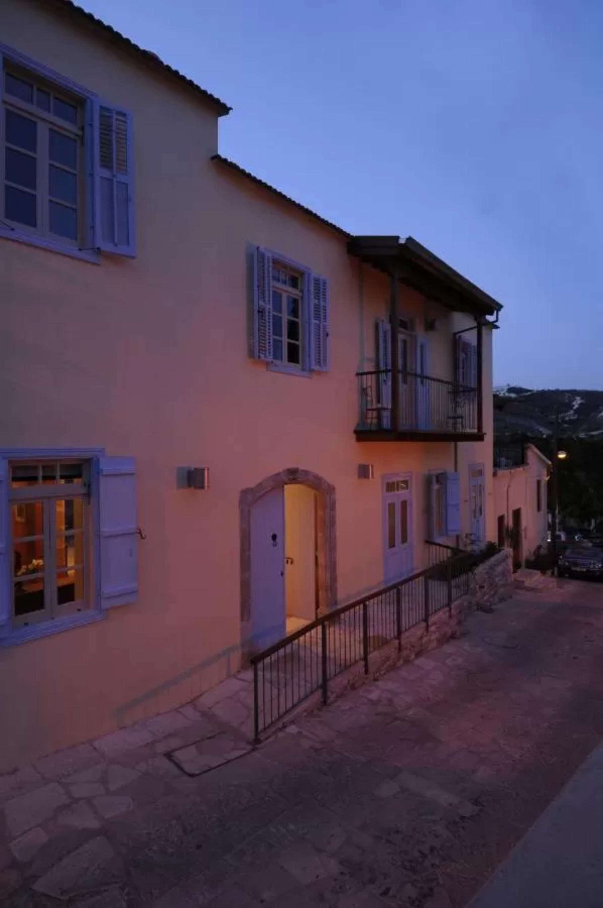 The Library Hotel Wellness Retreat Kalavasos Esterno foto